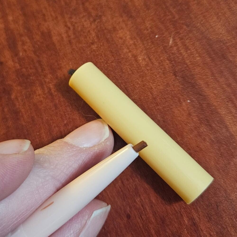 BoBeini Cookies Stick Eyeliner Reddish Brown